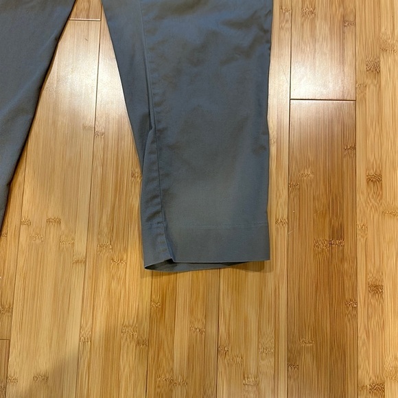 Tommy Hilfiger capris size 14 women’s - Picture 3 of 9